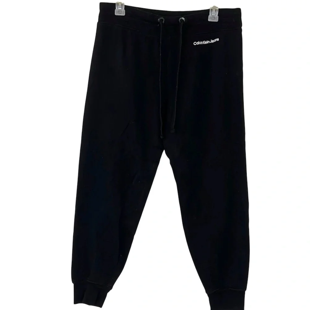 Calvin Klein jogger. Size medium